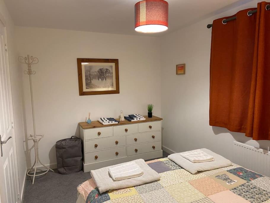 Modern 2 Bed Nestled In The Abergavenny Hills Villa ภายนอก รูปภาพ
