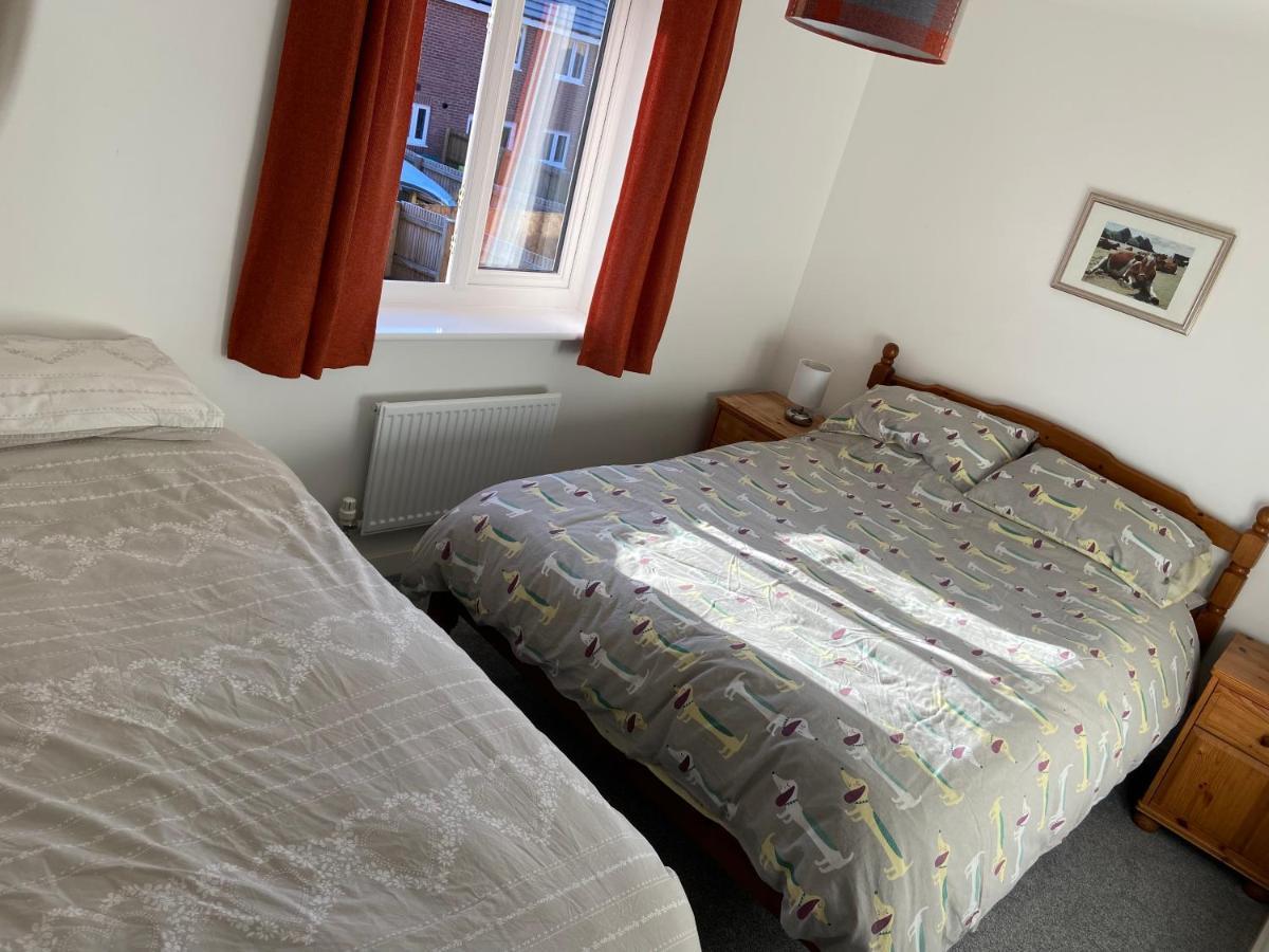 Modern 2 Bed Nestled In The Abergavenny Hills Villa ภายนอก รูปภาพ
